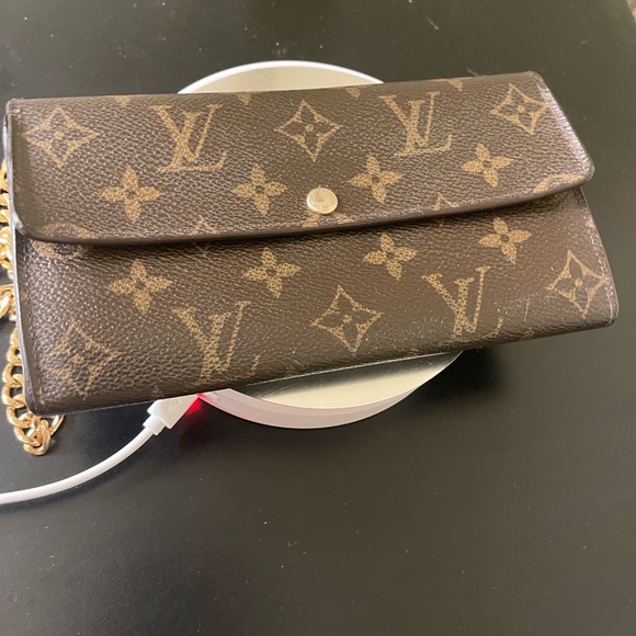 Louis Vuitton long monogram wallet chain not included 🎁EUC - Picture 3 of 4